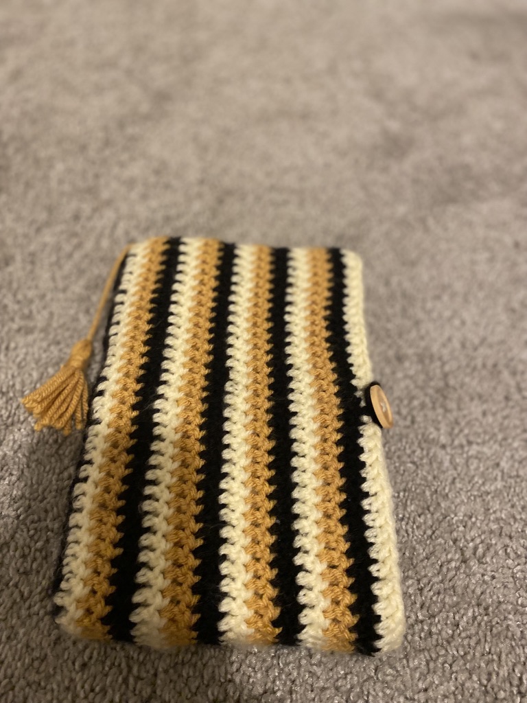 Crochet Book Case